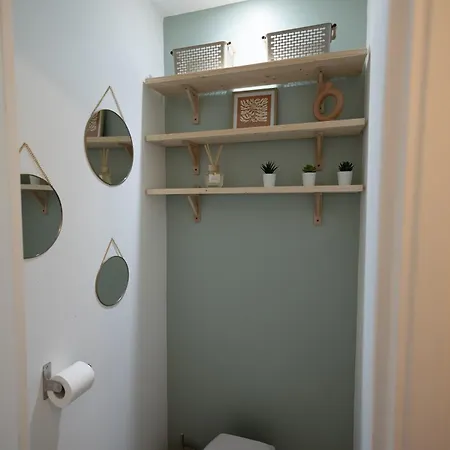 Renove A 200m De La Apartmán *